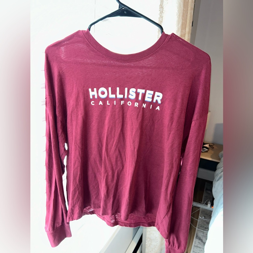 Hollister women’s long sleeve shirt